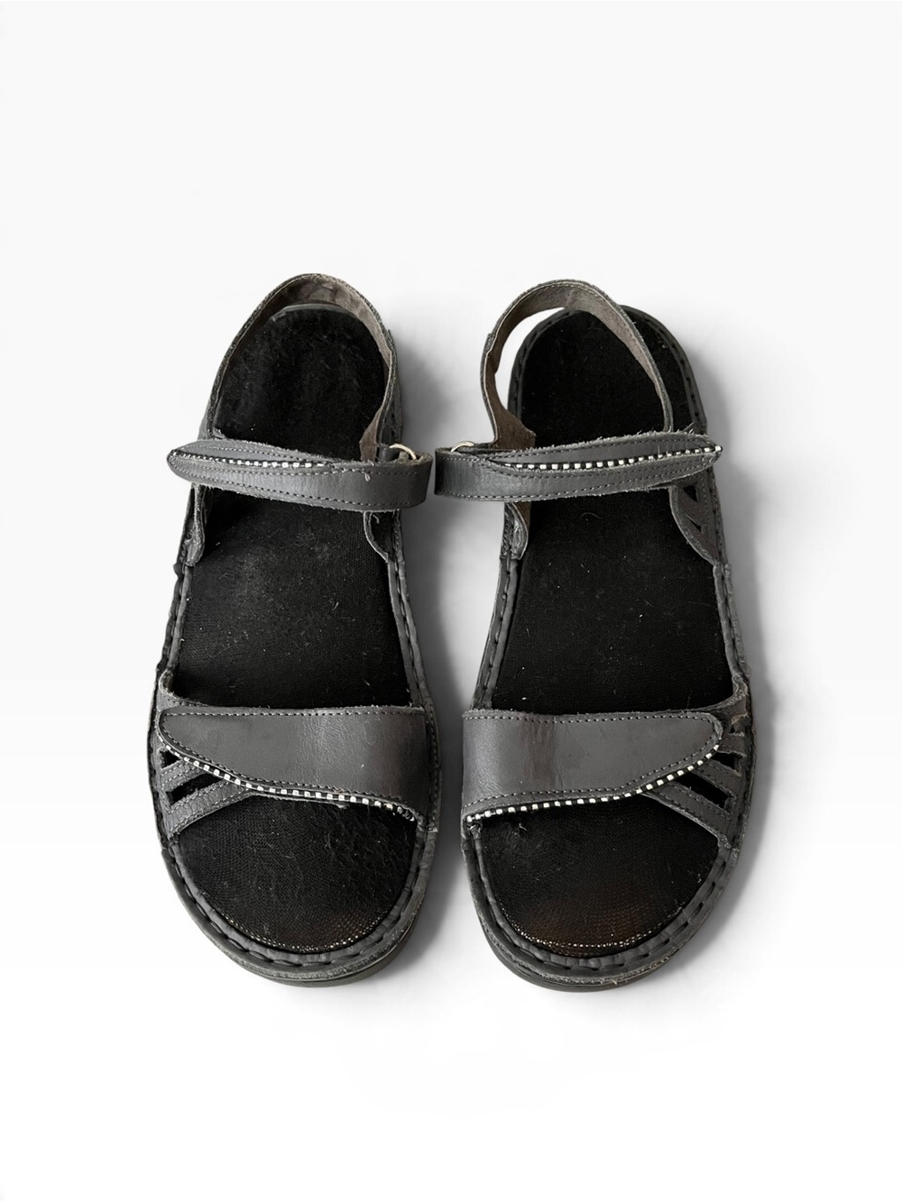 Naot Anika Sandals Women's EU Size 39 Black Leather Size 8-8.5 Strappy Hook Loop